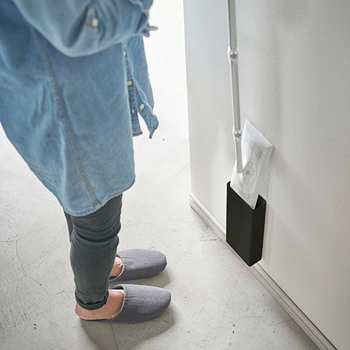 TOWER|マグネットフローリングワイパースタンド (黒)