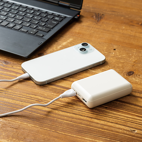 準固体モバイルバッテリー10,000mAh(白)